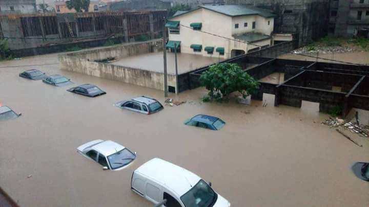 Pluies diluviennes à Abidjan: plus de 10 morts
