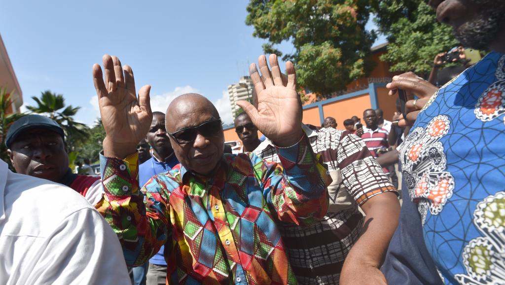 Le SG ASSOA Adou (FPI): Le SG ASSOA ADOU RÉPOND A RFI SUR LA QUESTION DE LA POSITION DU FPI CONCERNANT LA PLATEFORME DE BEDIE ASSOA ADOU « il n’y a aucun accord entre le président Laurent Gbagbo et le président Bédié.