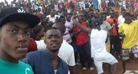 Côte d’Ivoire :(Coronavirus) après le discours du  gouvernement, les habitudes  des Ivoiriens n’ont point changé.