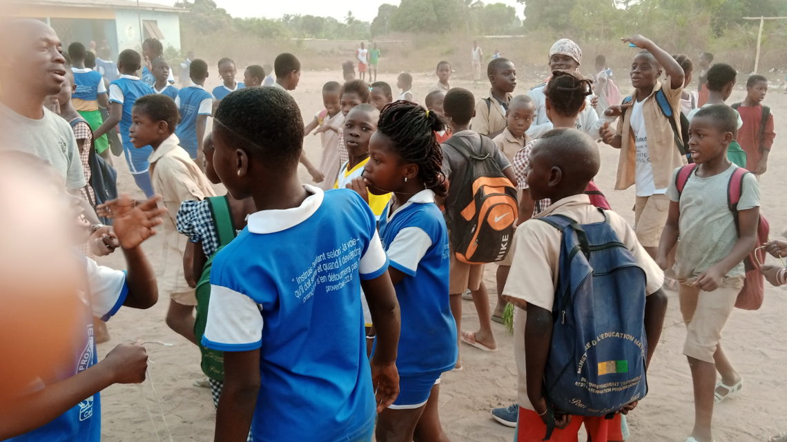 Guemon(Ouest de la Côte d’Ivoire): L’Ong ”Damahan'”‘ apporte son aide à 400 orphelins et 60 femmes démunies