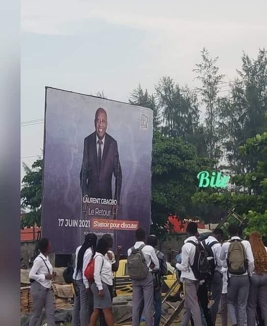 Côte d’Ivoire: Arracher les affiches de Gbagbo ne l’empêcheront pas de rentrer.