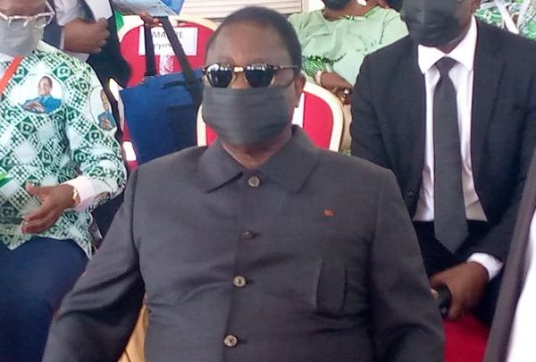 Côte d’Ivoire ( funérailles de Bedié à Daoukrou): N’Zuéba très très fâché ,Un violent vent accompagné de pluie casse toutes les installations.